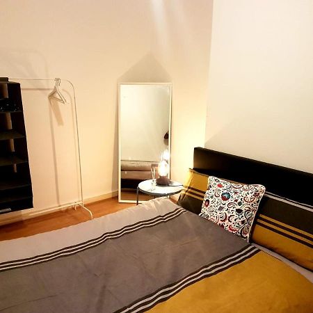 Bed and Breakfast Budget House In Gants Hill Ilford Exterior foto